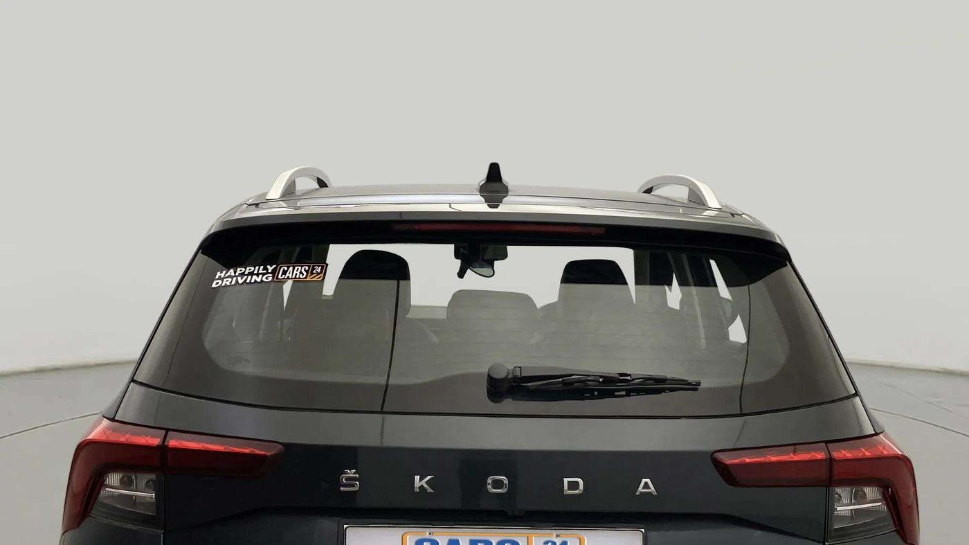 2021 Skoda KUSHAQ AMBITION 1.0L TSI MT, Petrol, Manual, 27,408 km, Rear Windshield