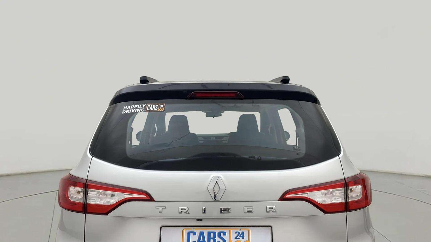 2022 Renault TRIBER RXT AMT, Petrol, Automatic, 9,233 km, Rear Windshield