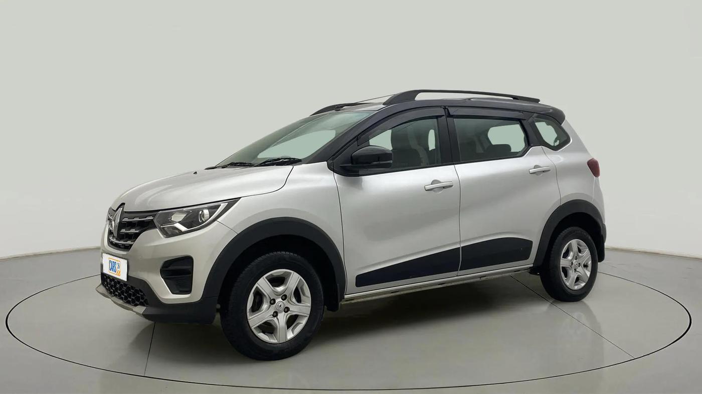 2022 Renault TRIBER RXT AMT, Petrol, Automatic, 9,233 km, Left Front Diagonal