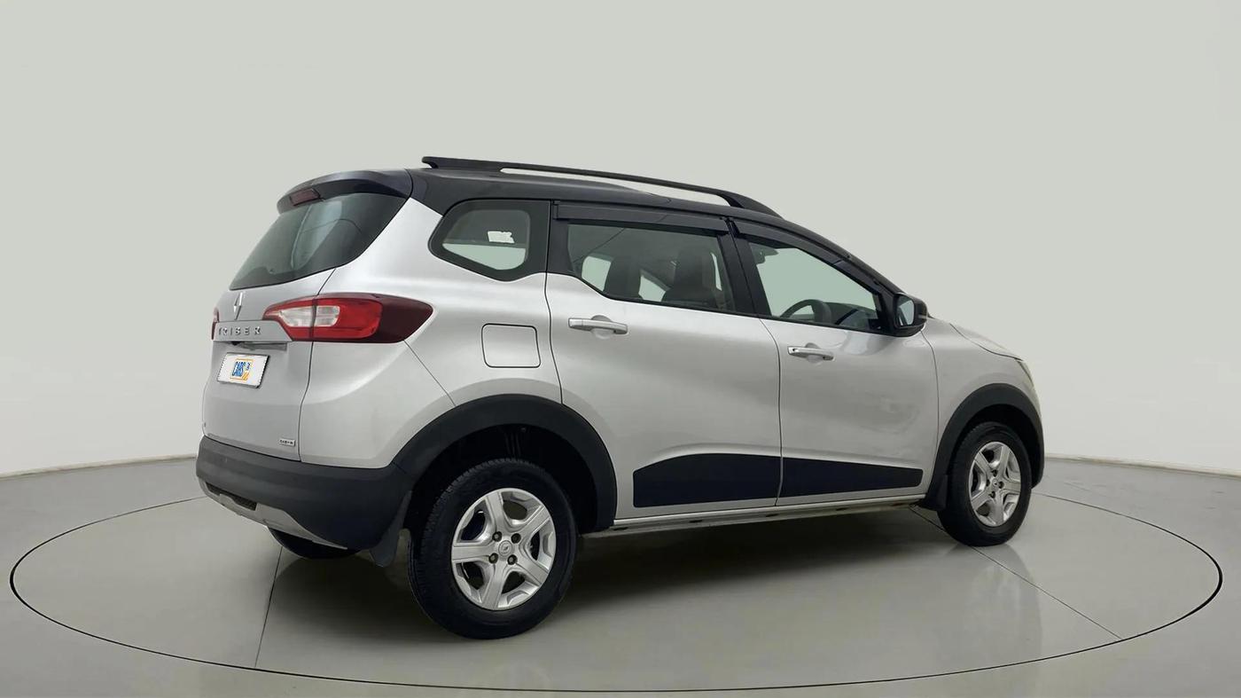2022 Renault TRIBER RXT AMT, Petrol, Automatic, 9,233 km, Right Back Diagonal