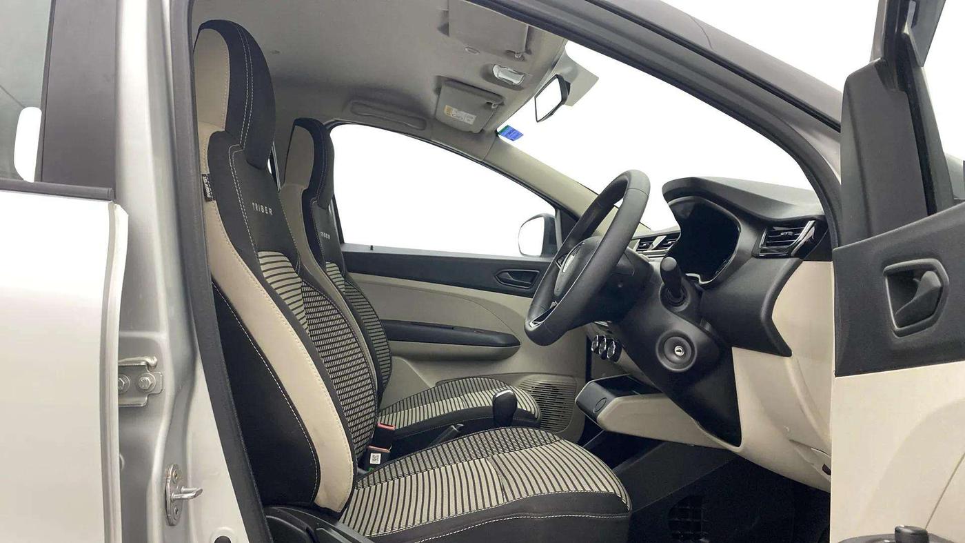 2022 Renault TRIBER RXT AMT, Petrol, Automatic, 9,233 km, Right Side Front Door Cabin