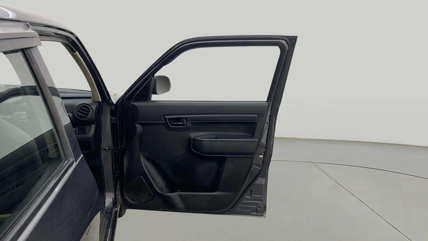 2021 Maruti S PRESSO VXI CNG, CNG, Manual, 71,577 km, RHS Front Door