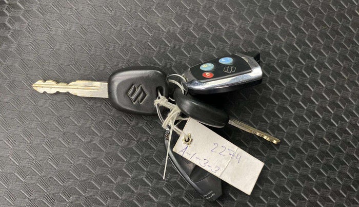 2019 Maruti Baleno SIGMA PETROL 1.2, Petrol, Manual, 48,101 km, Key Close Up