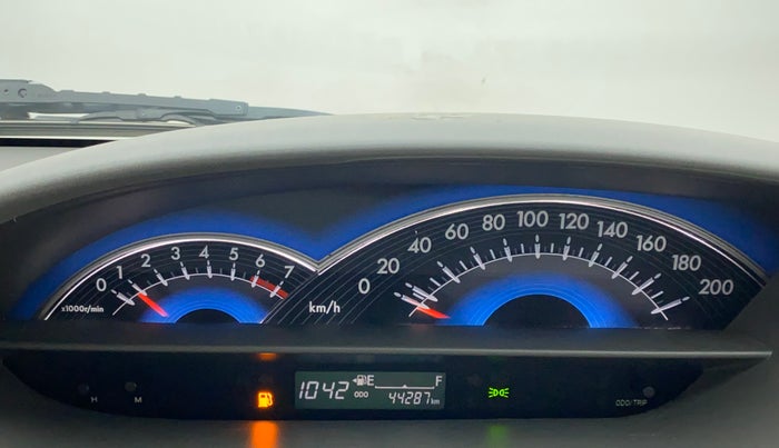 2016 Toyota Etios Liva V DUAL TONE, Petrol, Manual, 44,287 km, Odometer Image