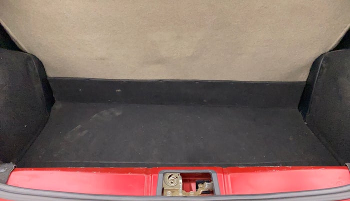 2016 Toyota Etios Liva V DUAL TONE, Petrol, Manual, 44,287 km, Boot Inside