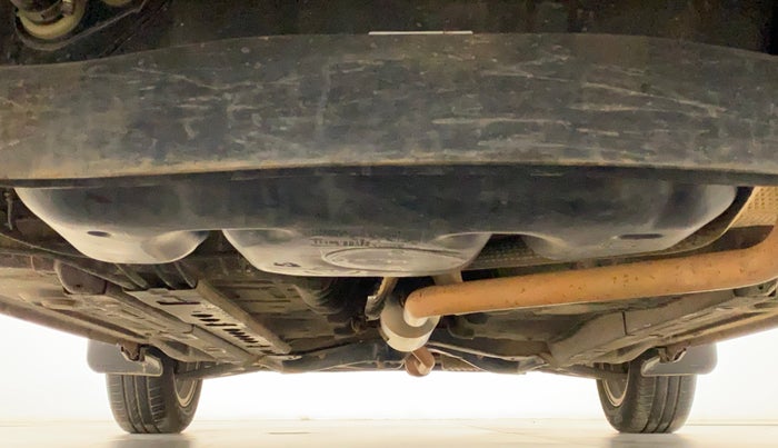 2016 Toyota Etios Liva V DUAL TONE, Petrol, Manual, 44,287 km, Rear Underbody