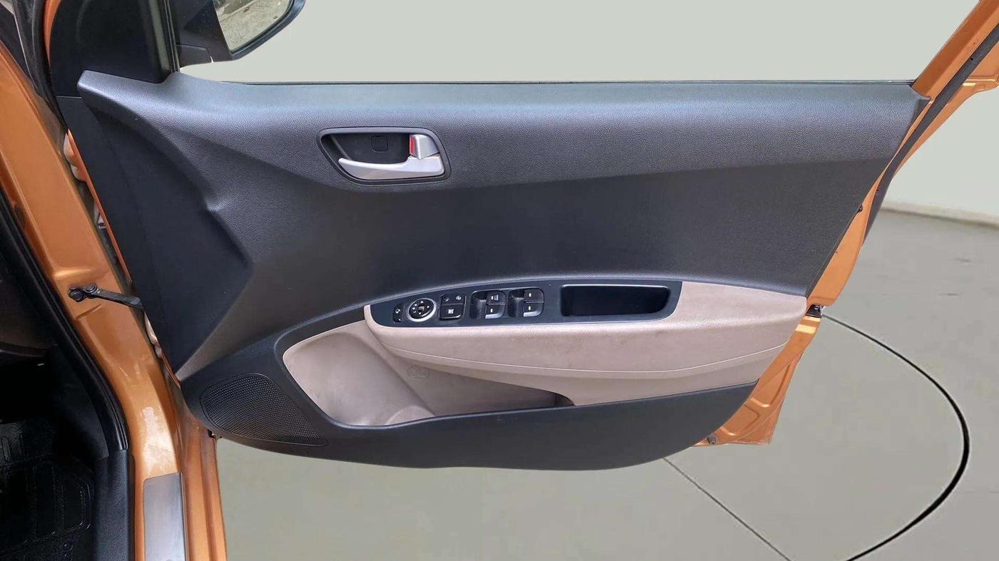 2016 Hyundai Grand i10 ASTA (O) 1.2 KAPPA VTVT, Petrol, Manual, 63,148 km, Driver Side Door Panels Control
