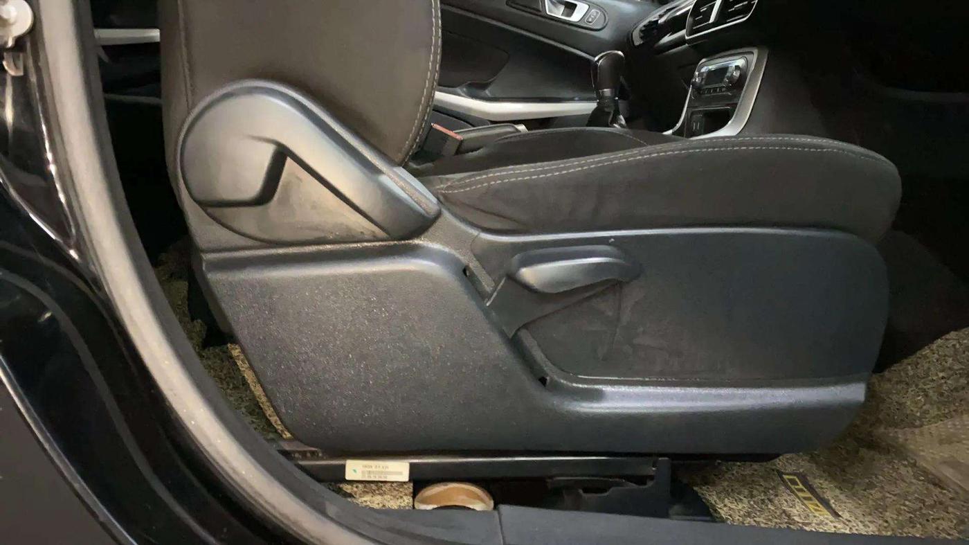 2018 Ford Ecosport TITANIUM 1.5L PETROL, Petrol, Manual, 42,750 km, Driver Side Adjustment Panel