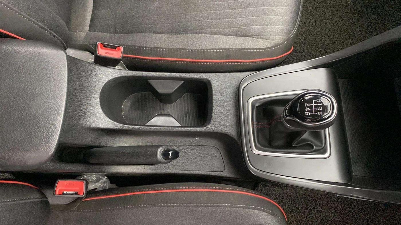 2023 Hyundai Creta S PLUS KNIGHT 1.5 PETROL, Petrol, Manual, 20,399 km, Gear Lever