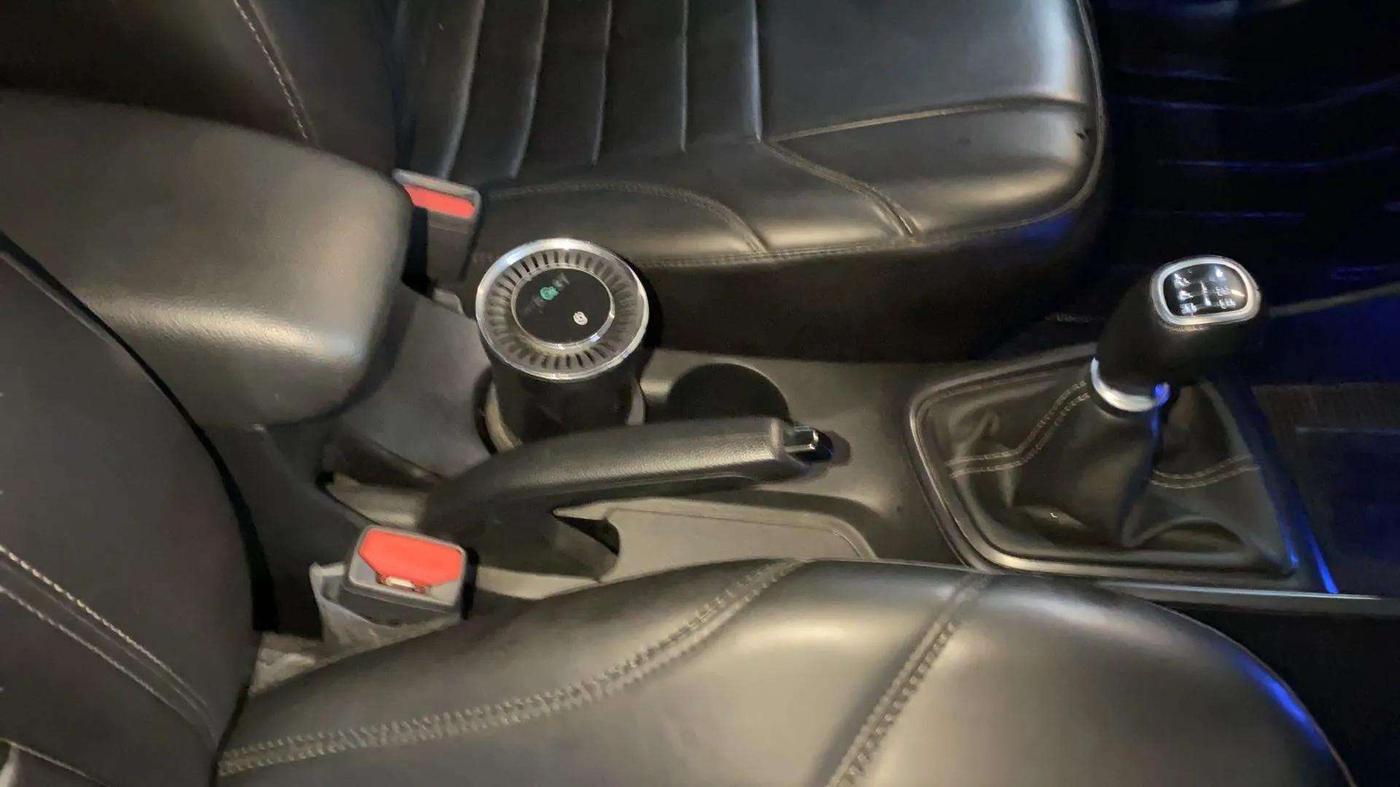 2023 Hyundai NEW I20 ASTA (O) 1.2 MT, Petrol, Manual, 29,636 km, Gear Lever