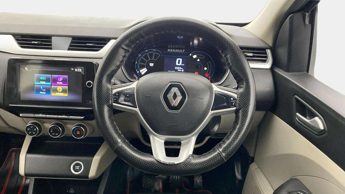 2022 Renault TRIBER RXZ, Petrol, Manual, 19,341 km, Steering Wheel Close Up
