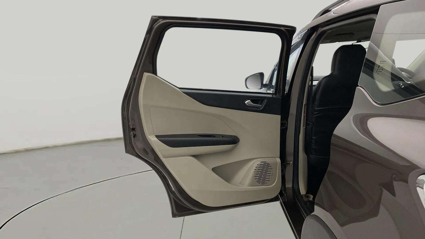 2022 Renault TRIBER RXZ, Petrol, Manual, 19,341 km, LHS Rear Door