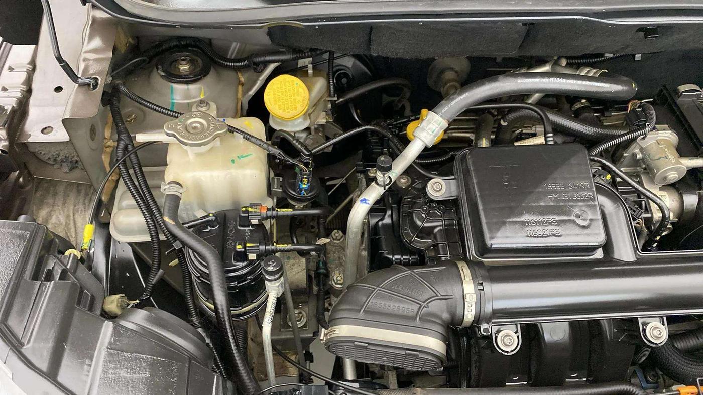 2022 Renault TRIBER RXZ, Petrol, Manual, 19,341 km, Engine View - Right