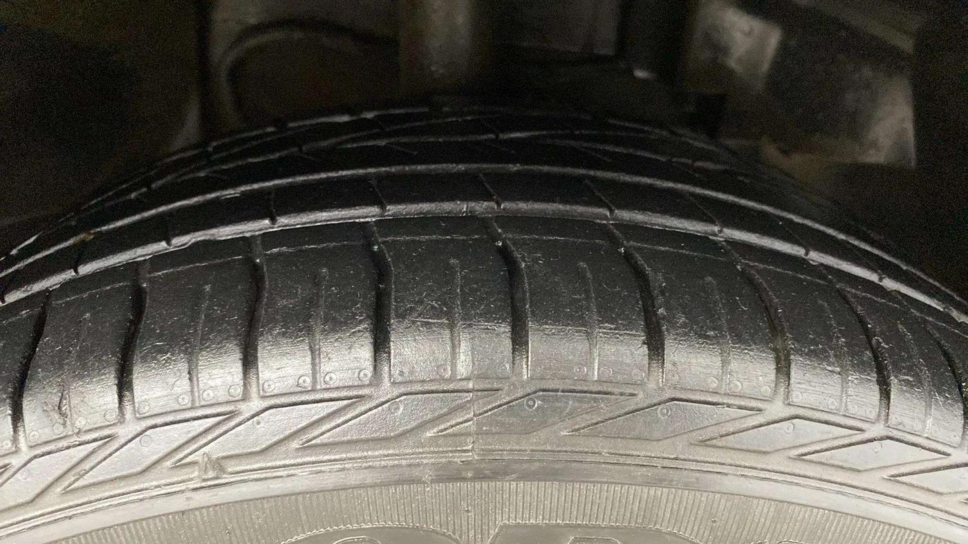 2018 Tata NEXON XZ PLUS PETROL, Petrol, Manual, 20,839 km, Right Front Tyre Tread