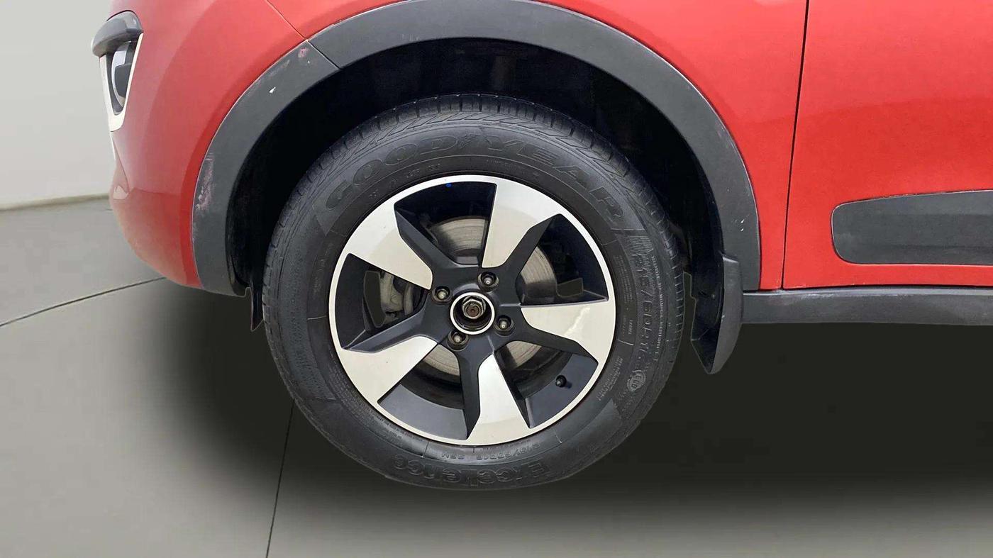 2018 Tata NEXON XZ PLUS PETROL, Petrol, Manual, 20,839 km, Left Front Wheel