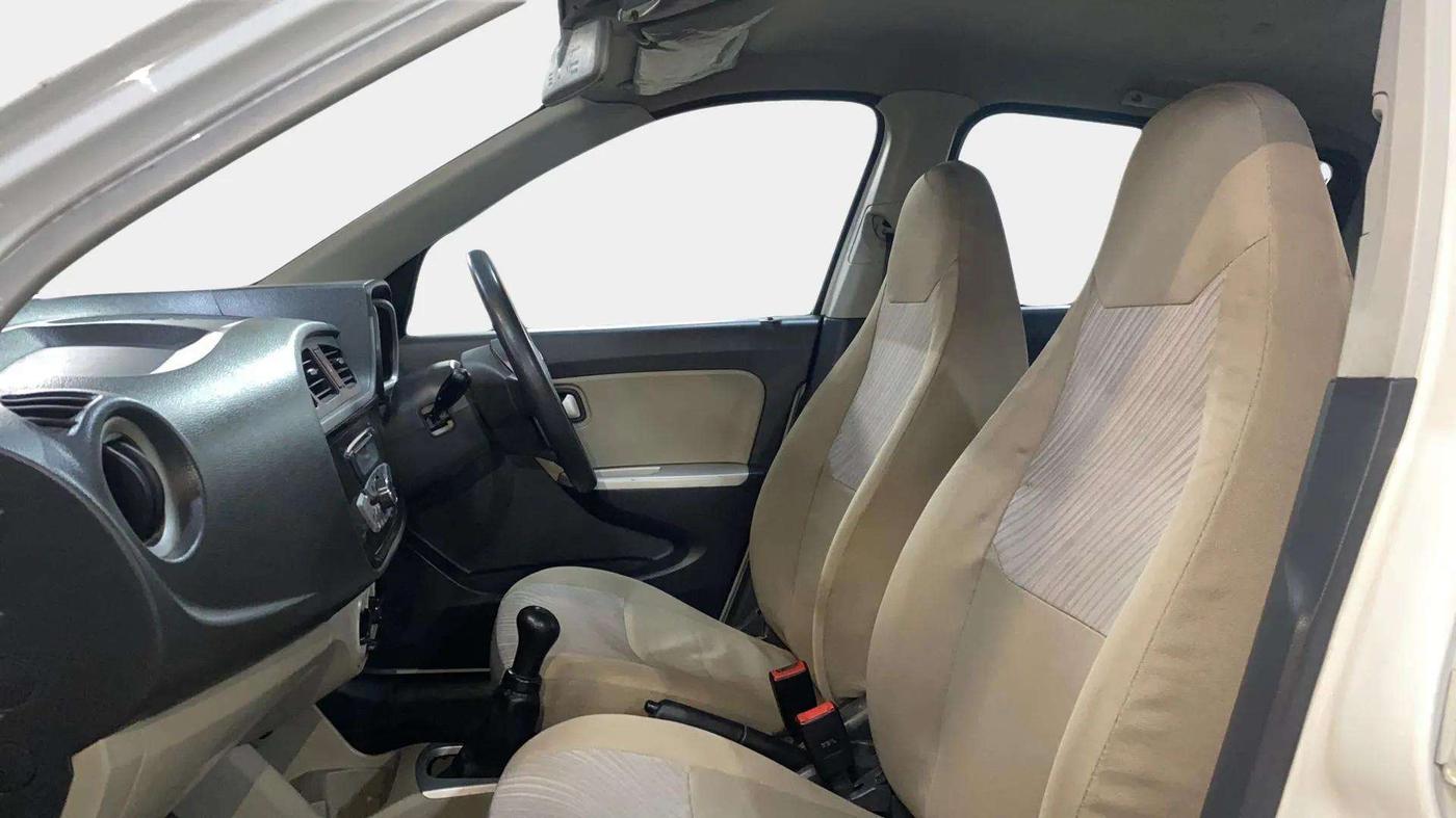 2018 Maruti Alto K10 VXI, Petrol, Manual, 49,714 km, Right Side Front Door Cabin