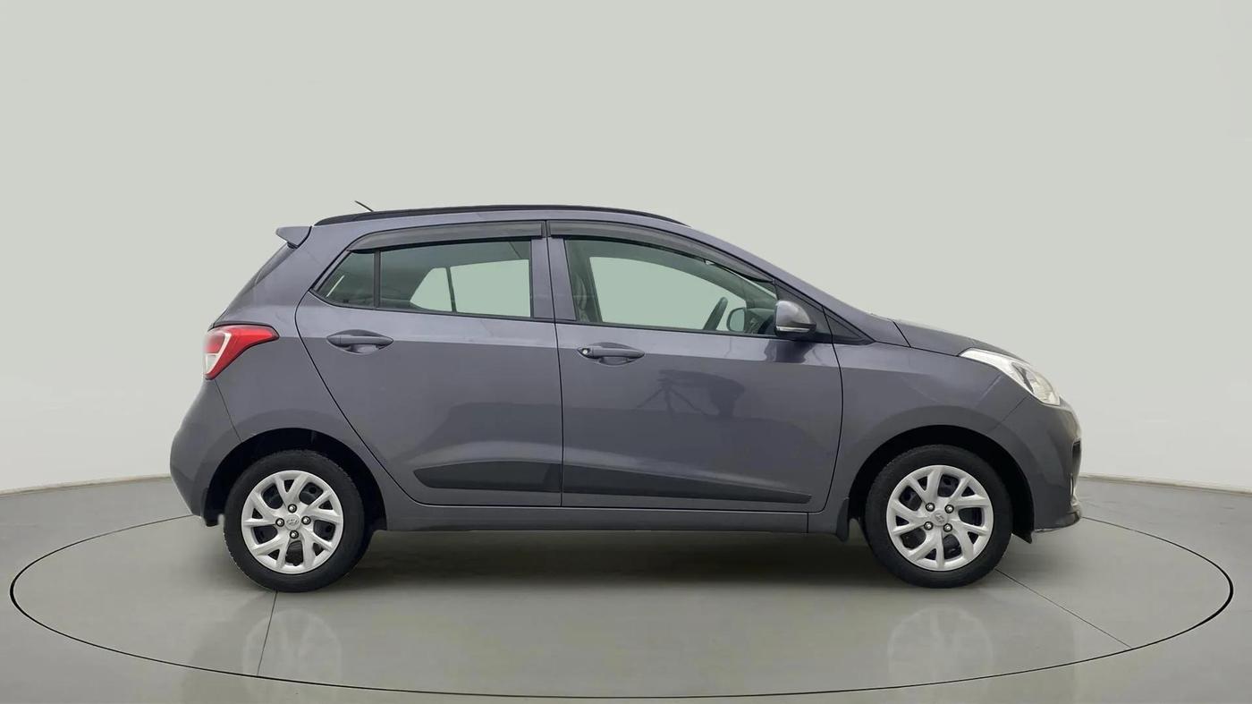 2019 Hyundai Grand i10 SPORTZ 1.2 KAPPA VTVT, Petrol, Manual, 35,247 km, Right Side View
