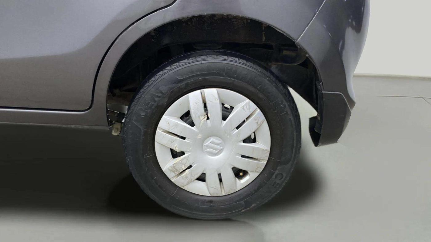 2021 Maruti Alto LXI, Petrol, Manual, 37,686 km, Left Rear Wheel