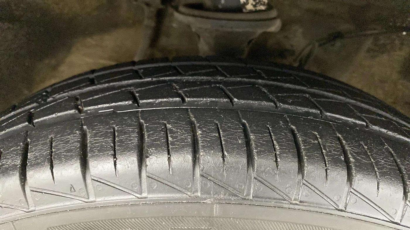 2021 Maruti Alto LXI, Petrol, Manual, 37,686 km, Right Front Tyre Tread