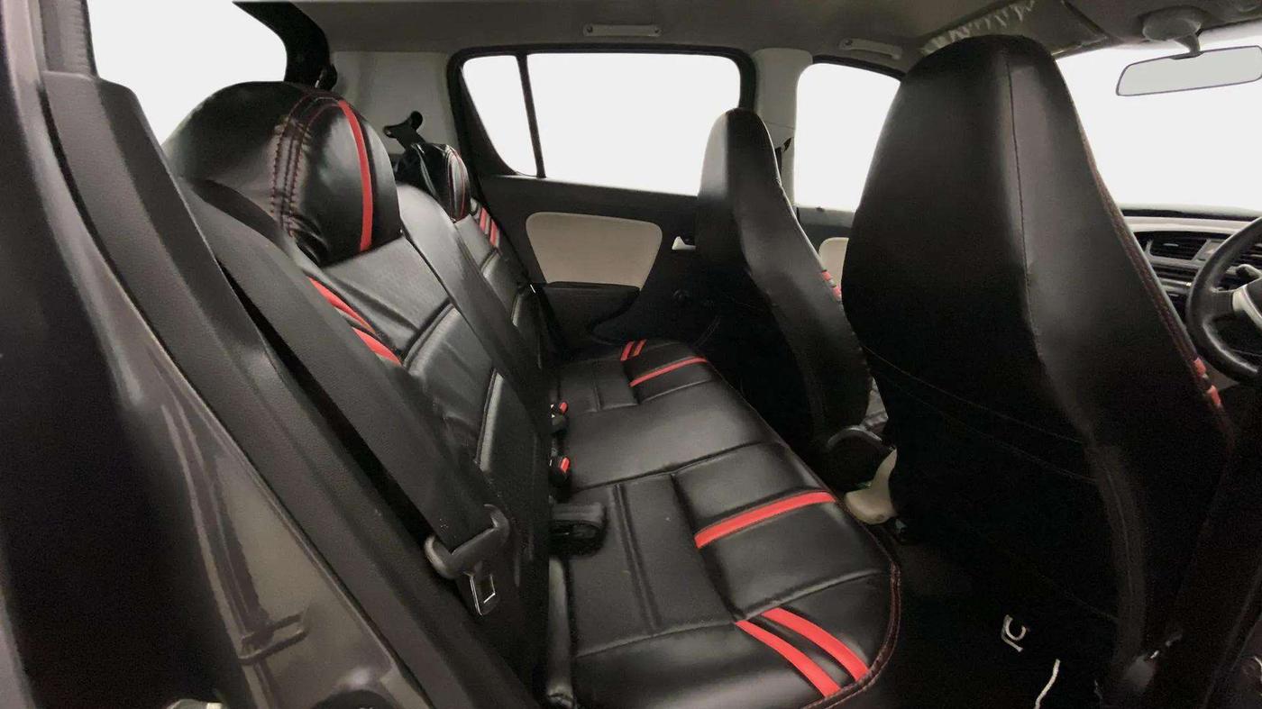 2021 Maruti Alto LXI, Petrol, Manual, 37,686 km, Right Side Rear Door Cabin