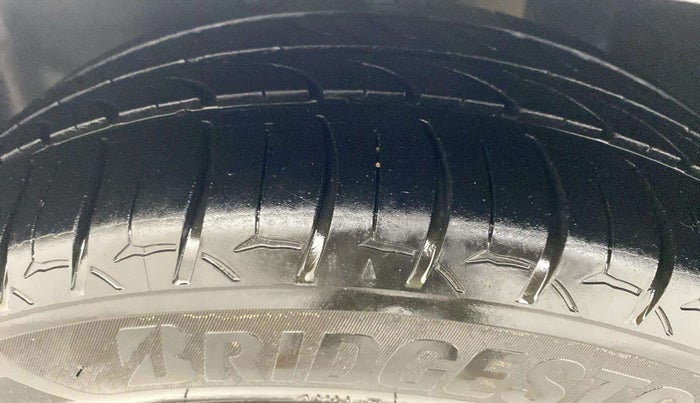 2020 Tata ALTROZ XZ PETROL, Petrol, Manual, 95,893 km, Left Front Tyre Tread