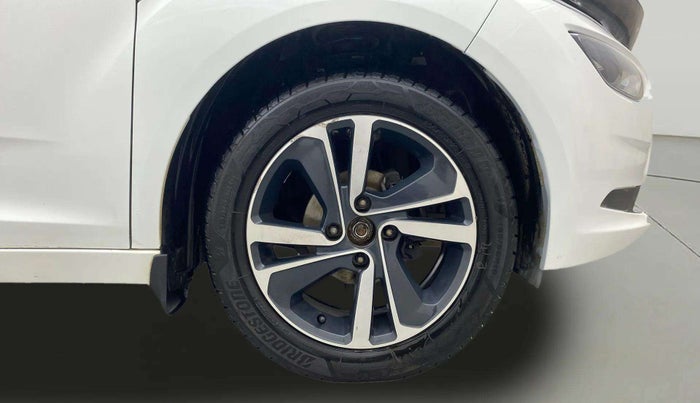 2020 Tata ALTROZ XZ PETROL, Petrol, Manual, 95,893 km, Right Front Wheel