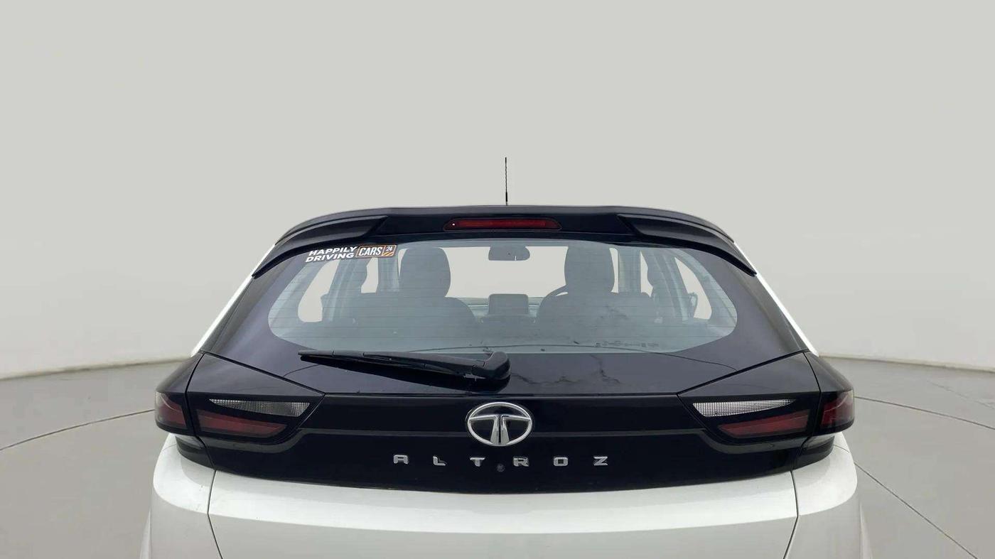 2020 Tata ALTROZ XZ PETROL, Petrol, Manual, 95,893 km, Rear Windshield