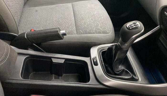 2020 Tata ALTROZ XZ PETROL, Petrol, Manual, 95,893 km, Gear Lever