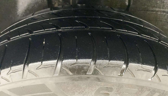 2020 Tata ALTROZ XZ PETROL, Petrol, Manual, 95,893 km, Right Rear Tyre Tread