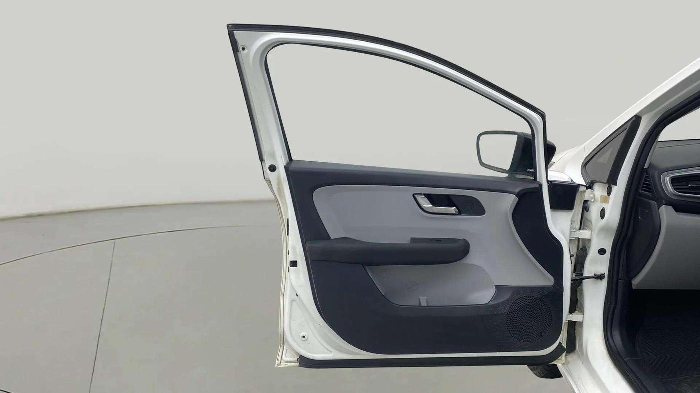 2020 Tata ALTROZ XZ PETROL, Petrol, Manual, 95,893 km, LHS Front Door