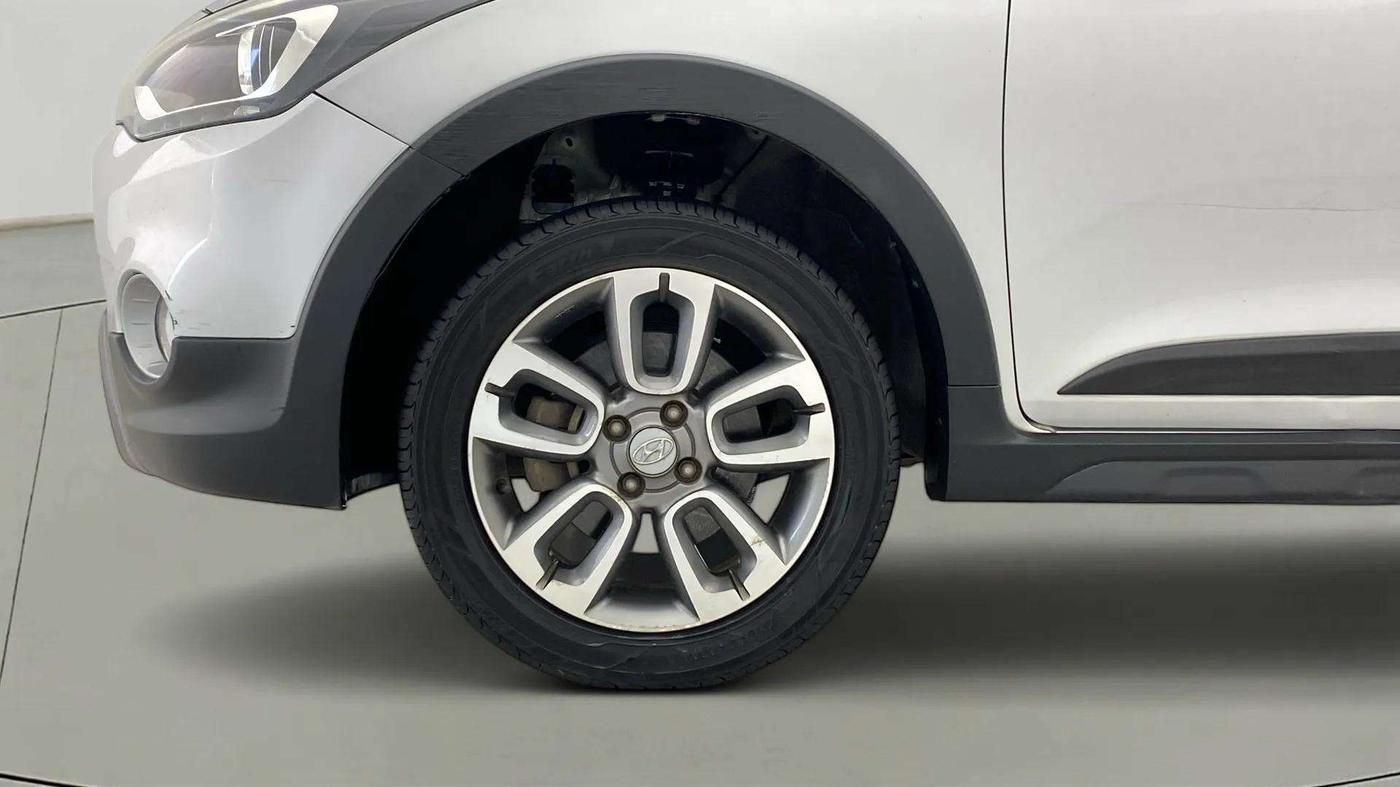 2017 Hyundai i20 Active 1.2 S, CNG, Manual, 88,611 km, Left Front Wheel