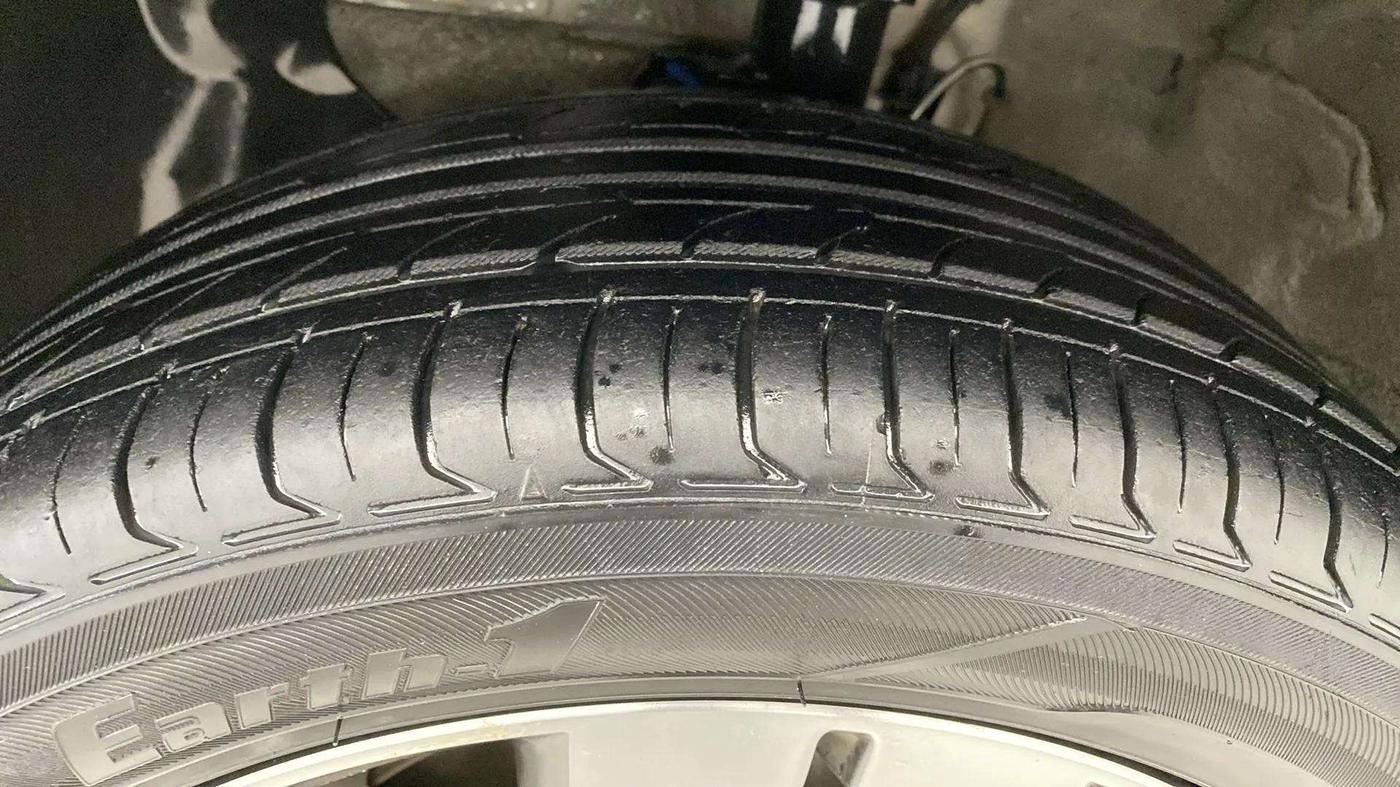 2017 Hyundai i20 Active 1.2 S, CNG, Manual, 88,611 km, Left Front Tyre Tread