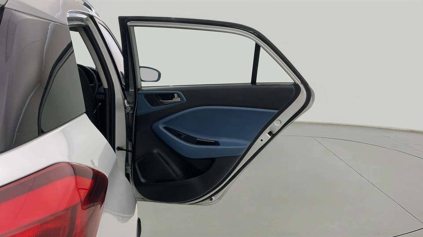 2017 Hyundai i20 Active 1.2 S, CNG, Manual, 88,611 km, RHS Rear Door