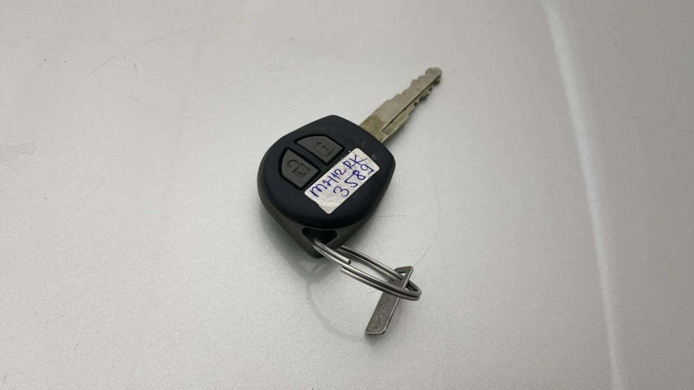 2019 Maruti New Wagon-R VXI (O) 1.2, Petrol, Manual, 56,253 km, Key Close Up