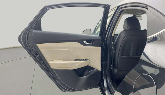 2018 Hyundai Verna 1.6 VTVT SX O, Petrol, Manual, 24,694 km, LHS Rear Door