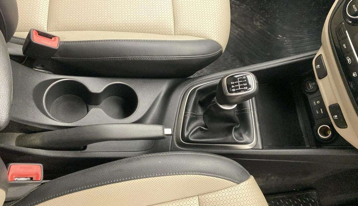 2018 Hyundai Verna 1.6 VTVT SX O, Petrol, Manual, 24,694 km, Gear Lever