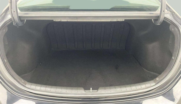2018 Hyundai Verna 1.6 VTVT SX O, Petrol, Manual, 24,694 km, Boot Open Zoomed View