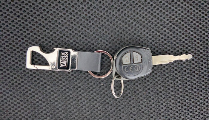 2017 Maruti Dzire VXI AMT, Petrol, Automatic, 68,170 km, Key Close-up
