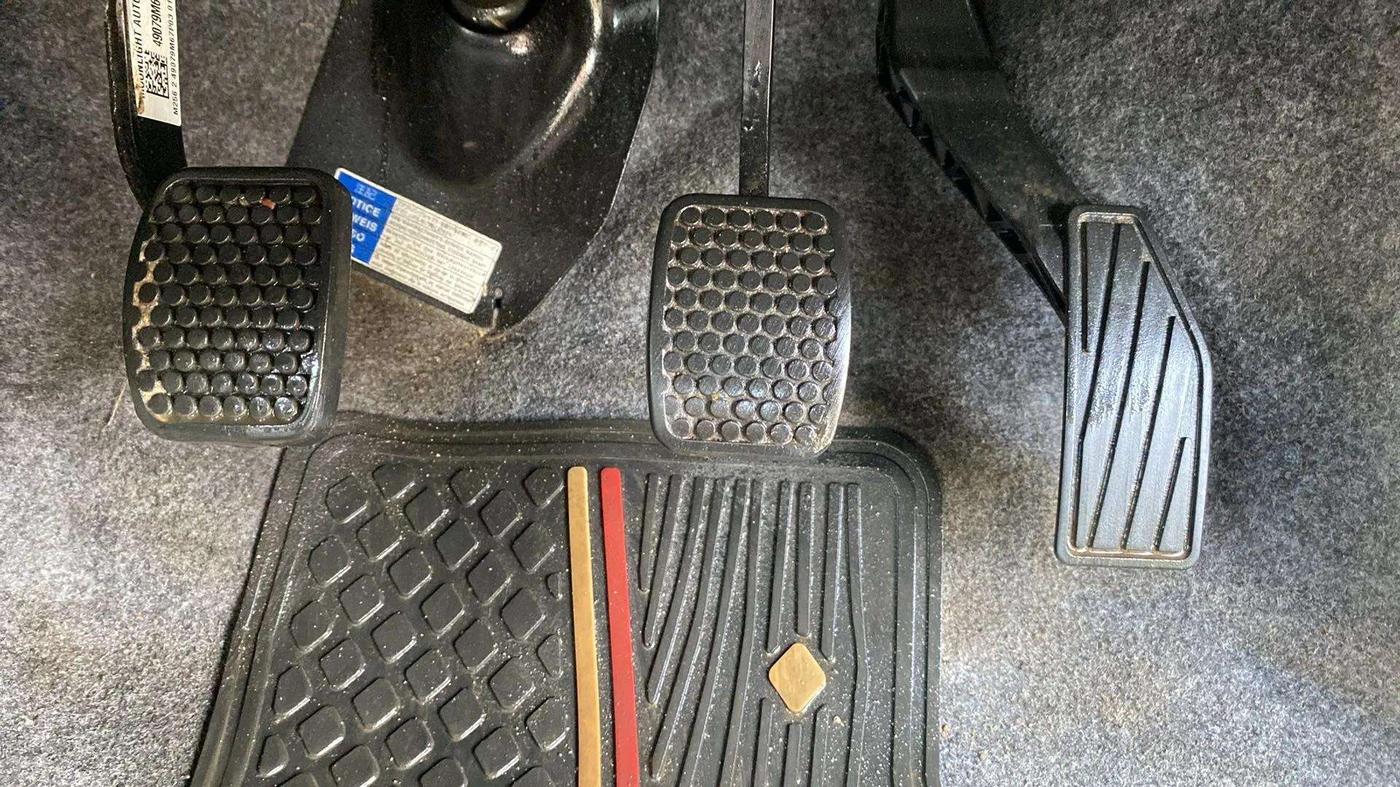 2022 Maruti Alto LXI O, Petrol, Manual, 18,572 km, Pedals