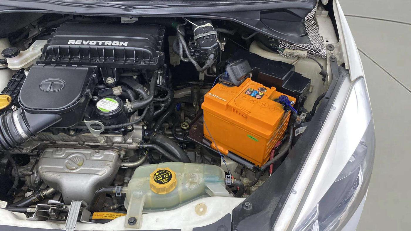 2017 Tata Tiago XM PETROL, Petrol, Manual, 46,900 km, Engine View - Left