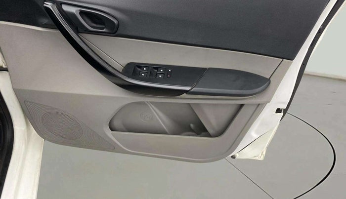 2017 Tata Tiago XM PETROL, Petrol, Manual, 46,900 km, Driver Side Door Panels Control