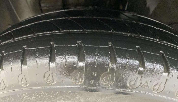 2021 Renault Kwid RXL 1.0, Petrol, Manual, 50,273 km, Left Front Tyre Tread