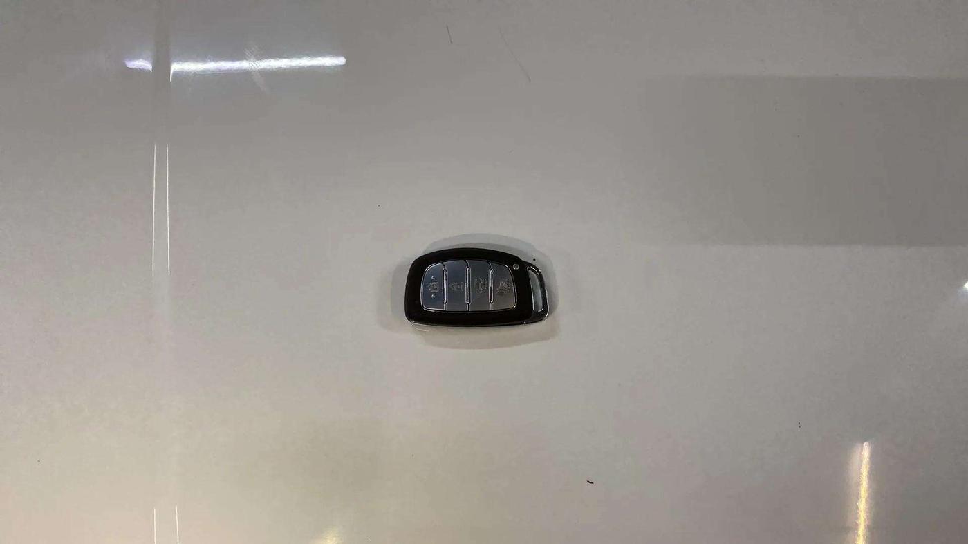 2021 Hyundai NEW I20 ASTA (O) 1.0 TURBO GDI DCT, Petrol, Automatic, 4,118 km, Key Close Up