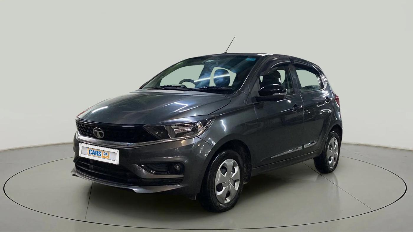 2022 Tata Tiago XT (O) PETROL, Petrol, Manual, 15,229 km, Left Front Diagonal