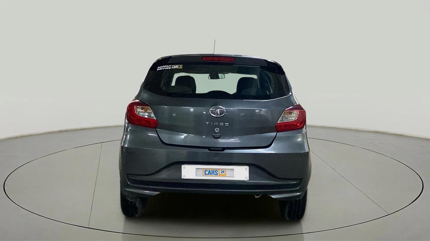 2022 Tata Tiago XT (O) PETROL, Petrol, Manual, 15,229 km, Back/Rear