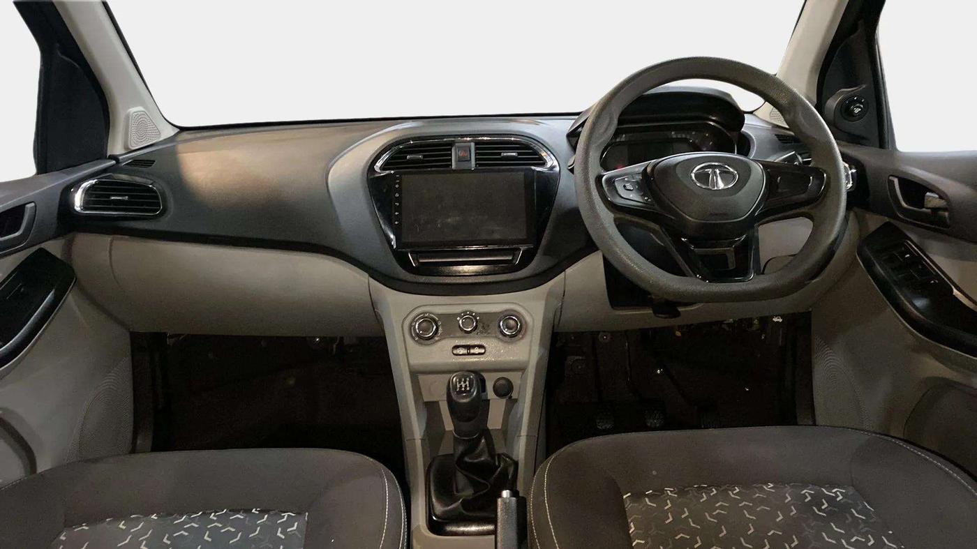 2022 Tata Tiago XT (O) PETROL, Petrol, Manual, 15,229 km, Dashboard