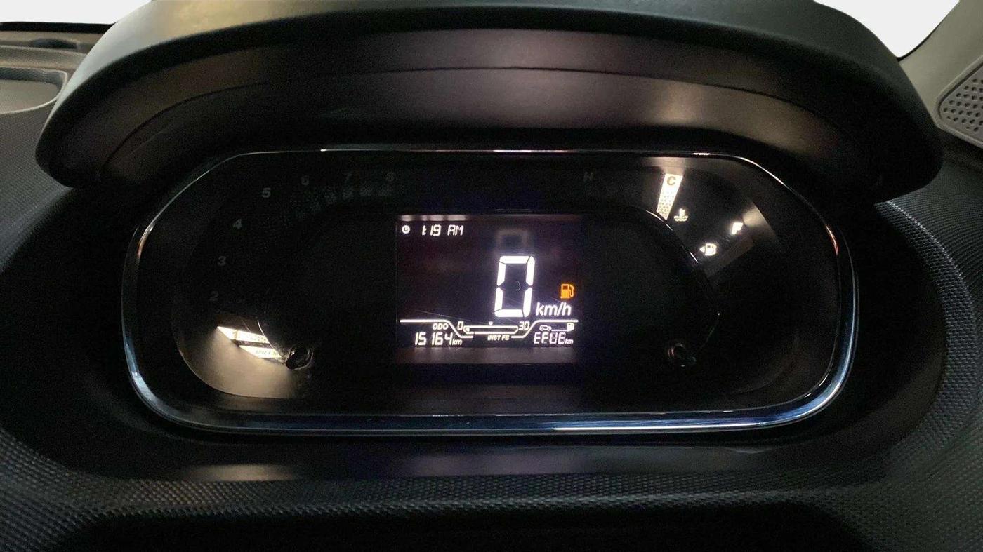 2022 Tata Tiago XT (O) PETROL, Petrol, Manual, 15,229 km, Odometer Image