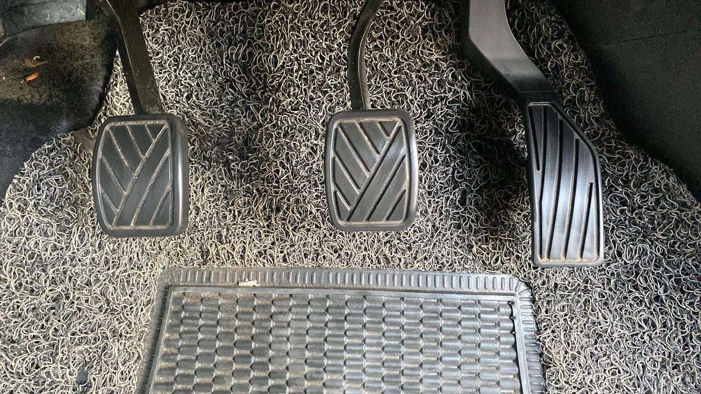 2023 Maruti Grand Vitara SIGMA SMART HYBRID, Petrol, Manual, 10,618 km, Pedals