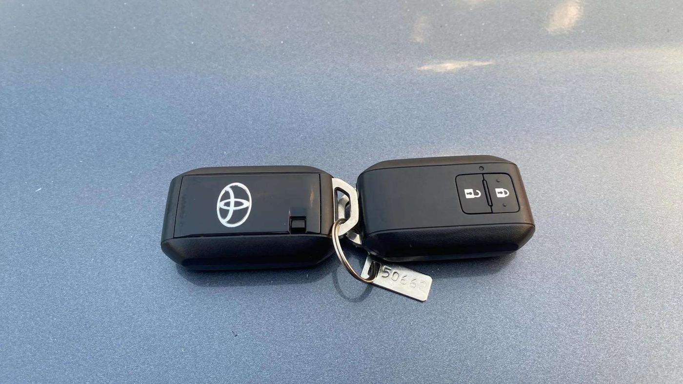 2024 Toyota URBAN CRUISER HYRYDER G NEO DRIVE, Petrol, Manual, 11,047 km, Key Close Up