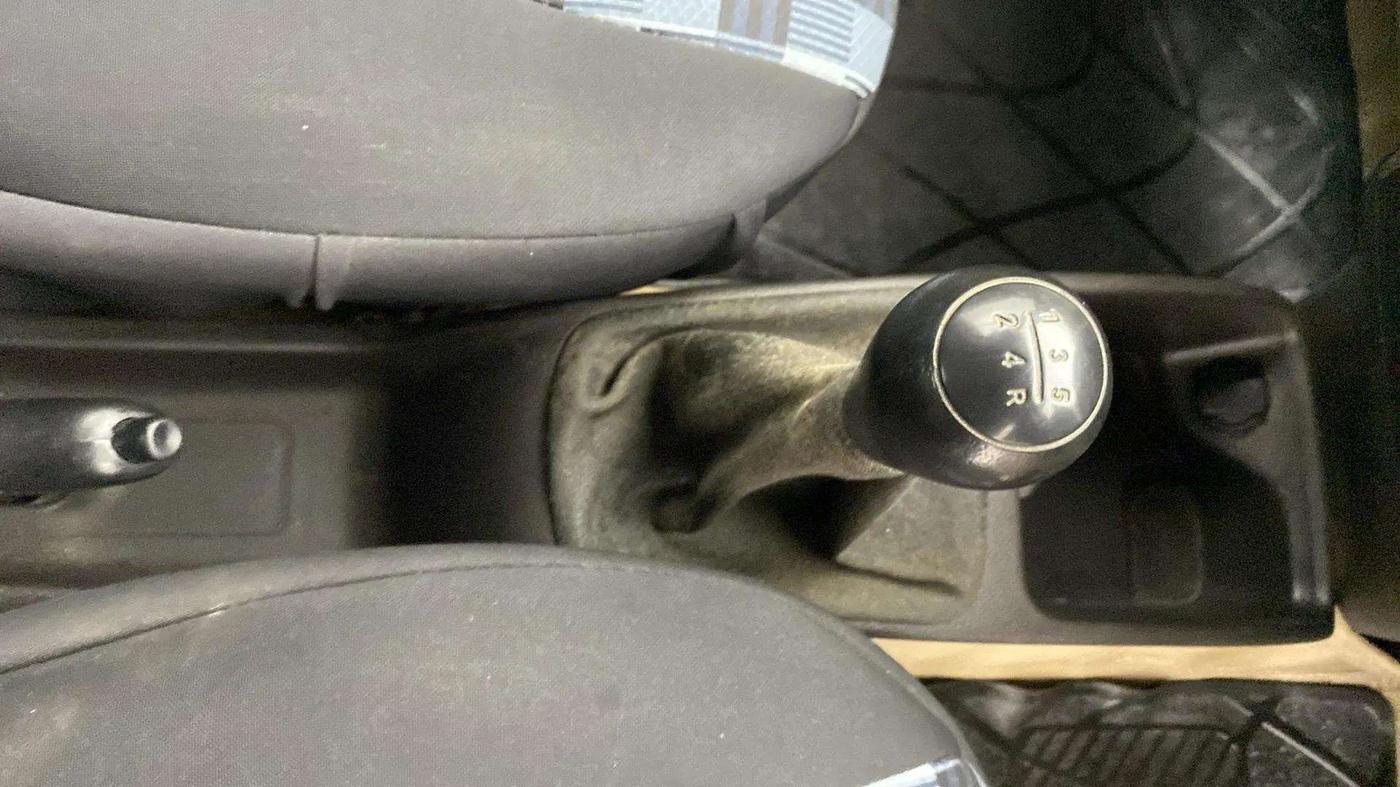 2015 Hyundai Eon ERA +, Petrol, Manual, 95,466 km, Gear Lever